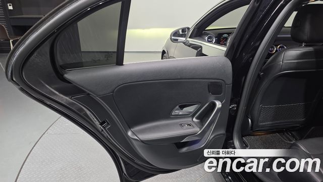 Mercedes-Benz A-Class (W177) A220 Hatchback 2021 — фото 25