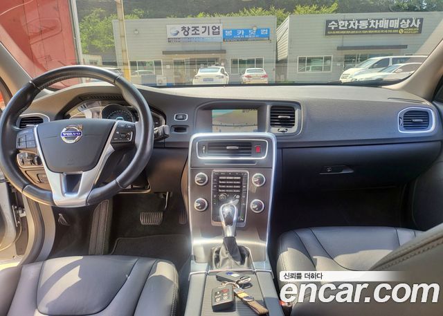 Volvo S60 D2 2nd 2015 — фото 3