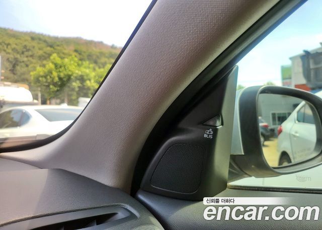 Volvo S60 D2 2nd 2015 — фото 17