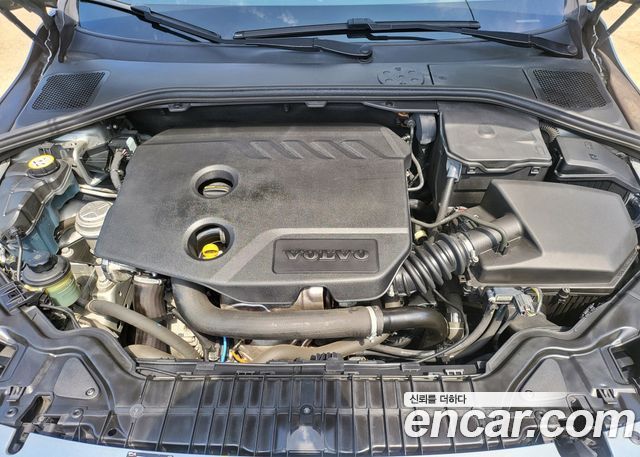 Volvo S60 D2 2nd 2015 — фото 24