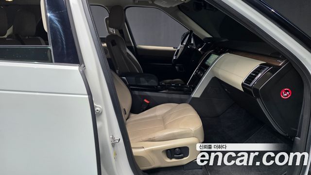 Land Rover Discovery 5 3.0 TD6 HSE 2018 — фото 11