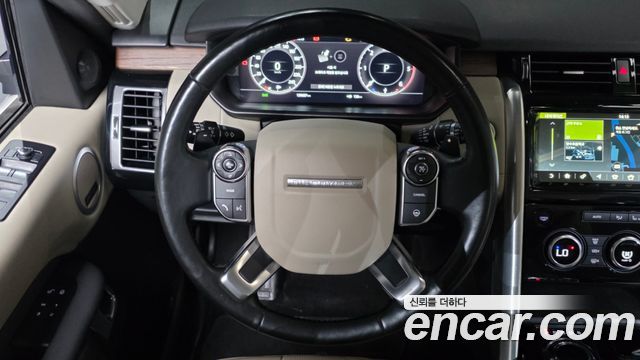 Land Rover Discovery 5 3.0 TD6 HSE 2018 — фото 13