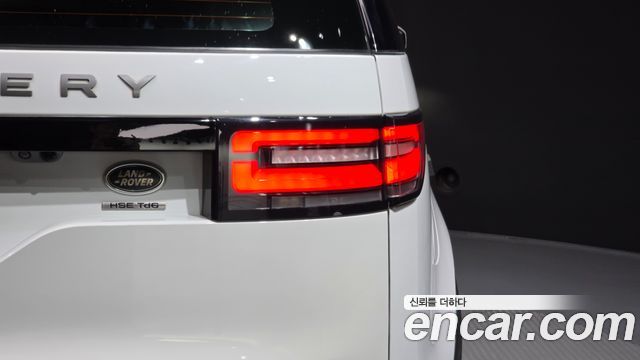 Land Rover Discovery 5 3.0 TD6 HSE 2018 — фото 23