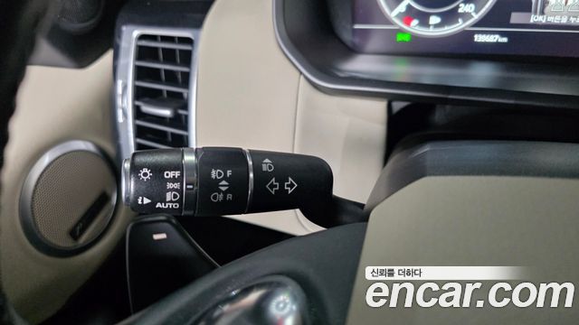 Land Rover Discovery 5 3.0 TD6 HSE 2018 — фото 34