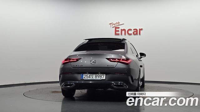 Mercedes-Benz CLA-Class (C118) CLA250 4MATIC 2024 — фото 4