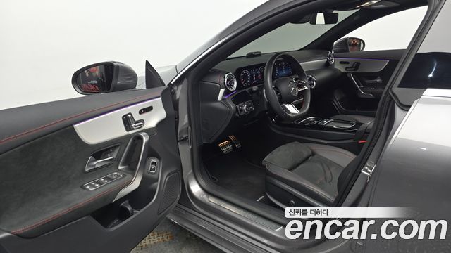 Mercedes-Benz CLA-Class (C118) CLA250 4MATIC 2024 — фото 10