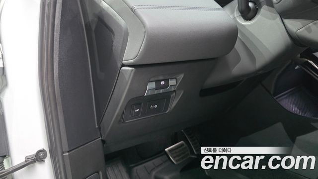 Land Rover Range Rover Evoque (II) D180 R-Dynamic SE 2020 — фото 28