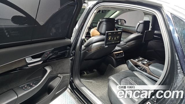 Audi A8 50 TDI Quattro Design LWB D4 2016 — фото 15