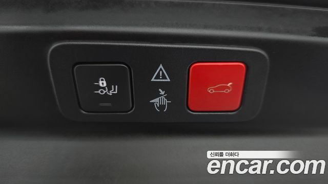 Peugeot 5008 (II) 1.6 BlueHDi GT Line 2019 — фото 19