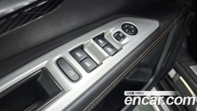 Peugeot 5008 (II) 1.6 BlueHDi GT Line 2019 — фото 34
