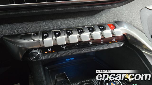 Peugeot 5008 (II) 1.6 BlueHDi GT Line 2019 — фото 36