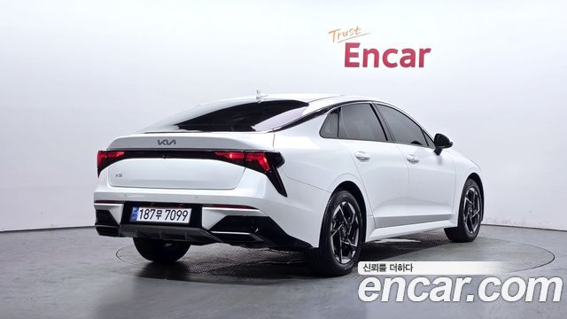Kia K5 (III) 2.0 Prestige 2024 — фото 2