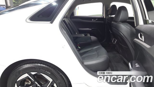 Kia K5 (III) 2.0 Prestige 2024 — фото 15