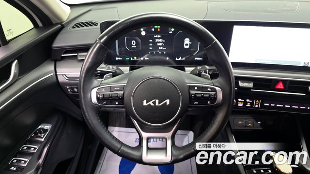 Kia K5 (III) 2.0 Prestige 2024 — фото 18