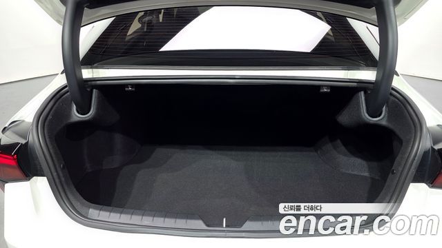 Kia K5 (III) 2.0 Prestige 2024 — фото 20