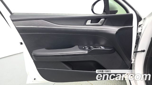 Kia K5 (III) 2.0 Prestige 2024 — фото 30