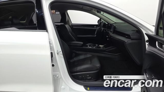 Kia K5 (III) 2.0 Prestige 2024 — фото 32