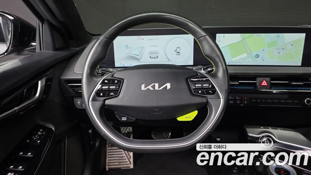 Kia EV6 GT 4WD 2023 — фото 14