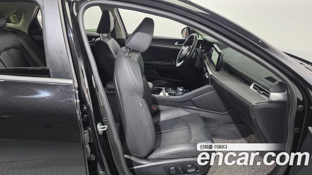 Kia K5 (III) 2.0 Prestige 2022 — фото 11