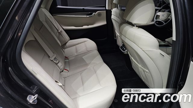 Hyundai Grandeur (IG) 2.5 Le Blanc 2023 — фото 12