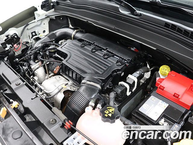 Jeep Renegade 1.3 Longitude 2022 — фото 23