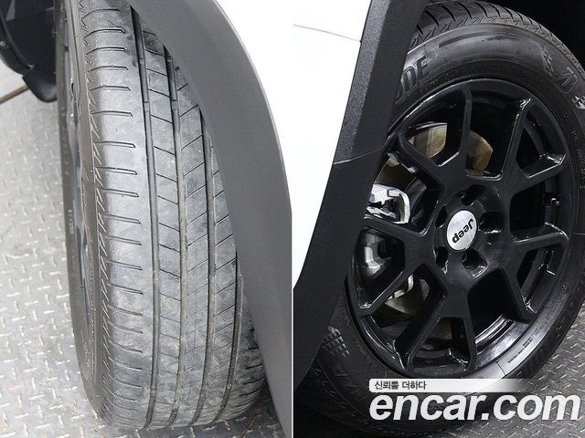 Jeep Renegade 1.3 Longitude 2022 — фото 24