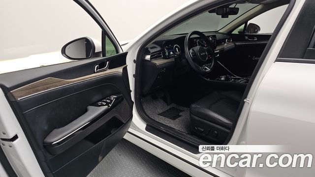 Kia K5 (III) 2.0 Noblesse 2022 — фото 10