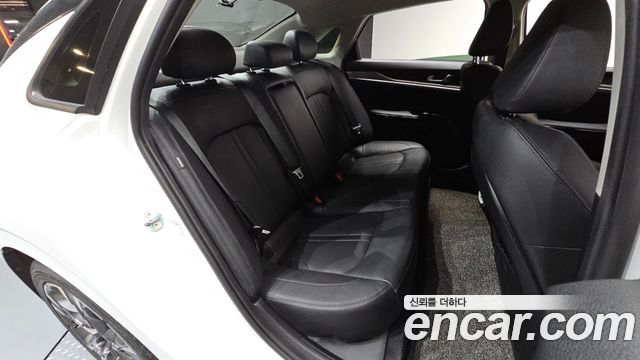 Kia K5 (III) 2.0 Noblesse 2022 — фото 15