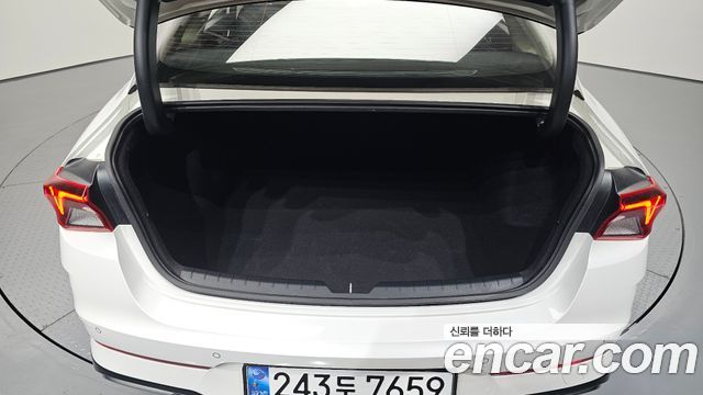 Kia K5 (III) 2.0 Noblesse 2022 — фото 24