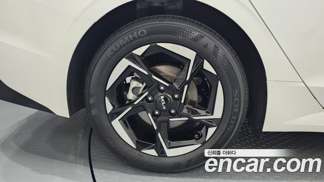 Kia K5 (III) 2.0 LPi(Rent) Prestige 2025 — фото 5