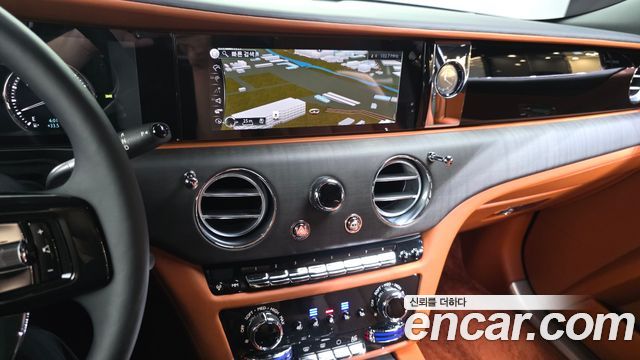 Rolls-Royce Ghost (II) 6.7 V12 2022 — фото 18