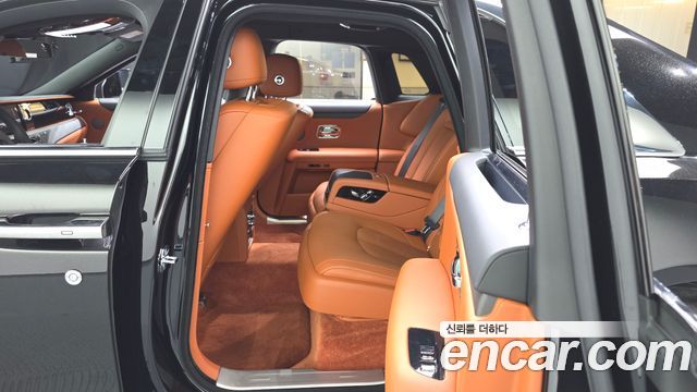 Rolls-Royce Ghost (II) 6.7 V12 2022 — фото 32