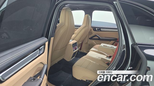 Porsche Cayenne (PO536) 3.0 PLATINUM EDITION 2023 — фото 17