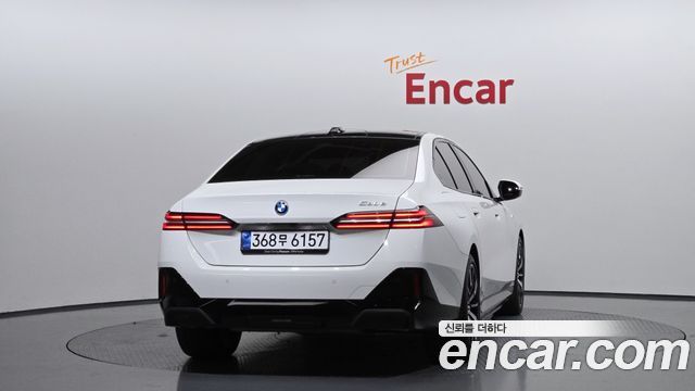 BMW 5 Series (G60) 530e M Sport 2025 — фото 4