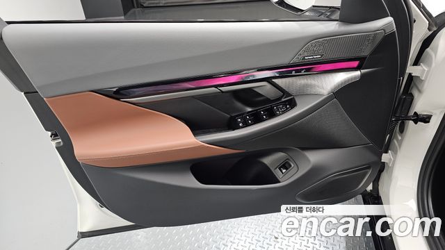 BMW 5 Series (G60) 530e M Sport 2025 — фото 24
