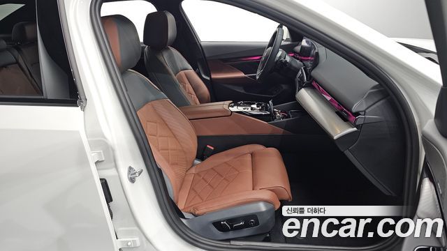 BMW 5 Series (G60) 530e M Sport 2025 — фото 26