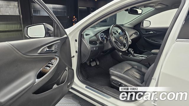Chevrolet Malibu 2.0 Turbo Redline 2022 — фото 10