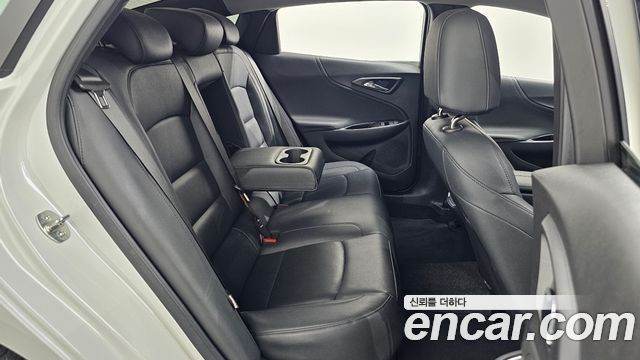 Chevrolet Malibu 2.0 Turbo Redline 2022 — фото 16