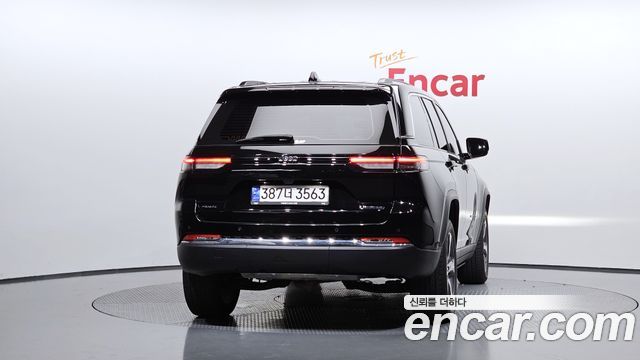 Jeep Grand Cherokee (WL) 3.6 Limited 2023 — фото 4
