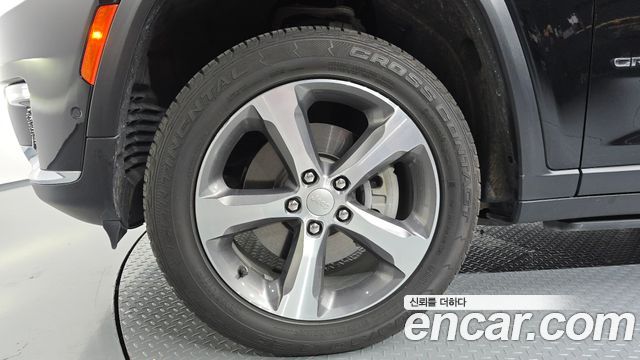 Jeep Grand Cherokee (WL) 3.6 Limited 2023 — фото 5