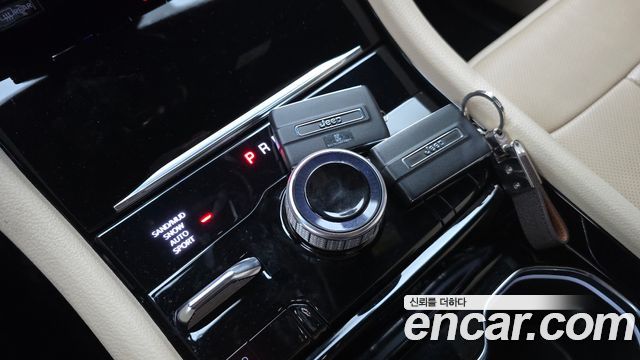 Jeep Grand Cherokee (WL) 3.6 Limited 2023 — фото 9