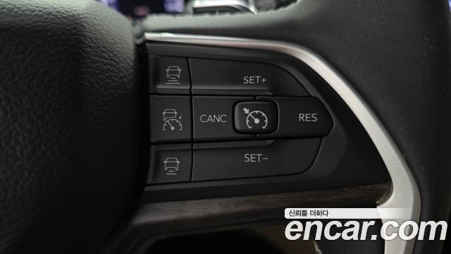 Jeep Grand Cherokee (WL) 3.6 Limited 2023 — фото 30
