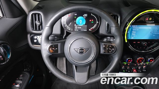MINI Cooper Countryman Classic 2nd 2024 — фото 16