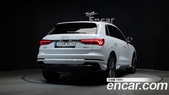 Audi Q3 (F3) 35 TDI Premium 2022 — фото 4