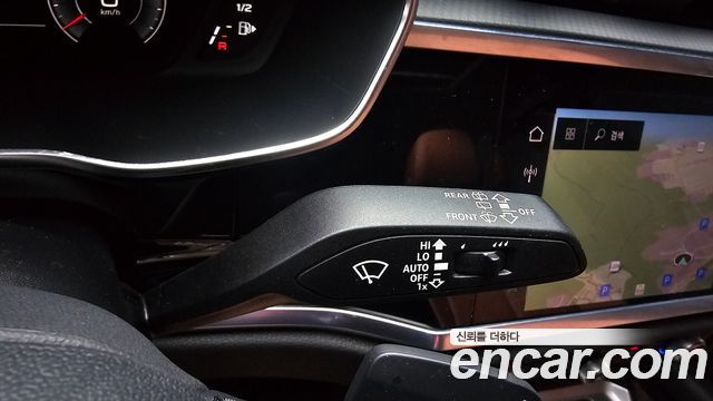 Audi Q3 (F3) 35 TDI Premium 2022 — фото 23