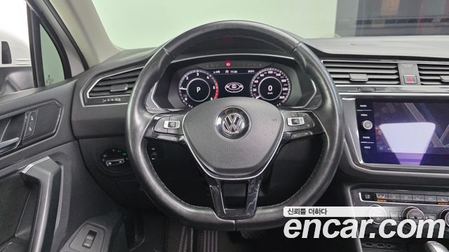 Volkswagen Tiguan (II) 2.0 TDI 4Motion Prestige 2018 — фото 13