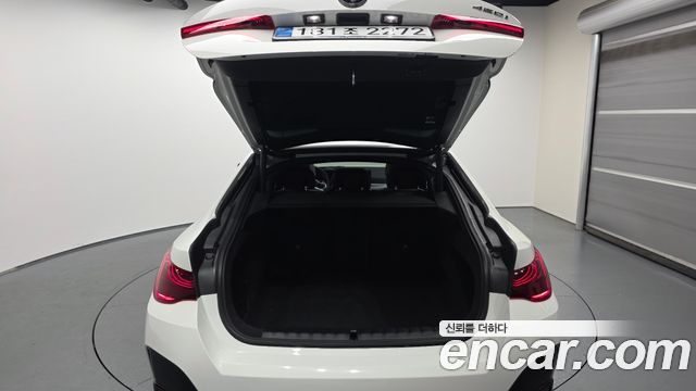 BMW 4 Series (G22) 420i M Sport Pro Gran Coupe 2025 — фото 20