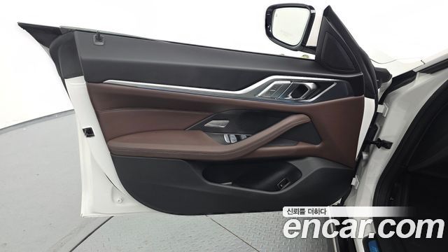 BMW 4 Series (G22) 420i M Sport Pro Gran Coupe 2025 — фото 24