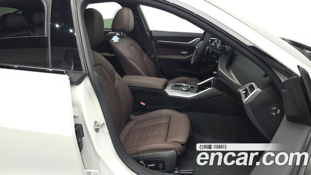 BMW 4 Series (G22) 420i M Sport Pro Gran Coupe 2025 — фото 26