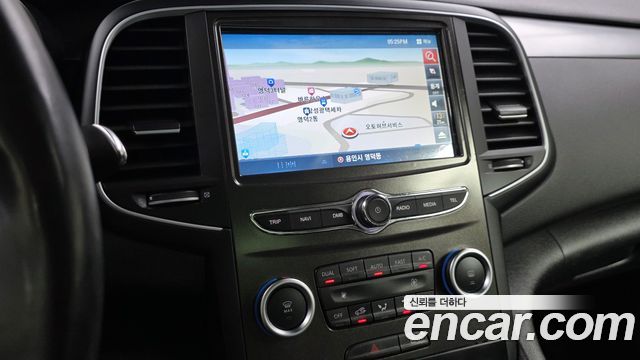 Renault Korea SM6 2.0 GDe SE 2016 — фото 13